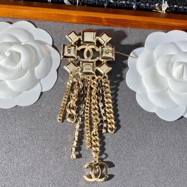 cc Brooch - Image 3