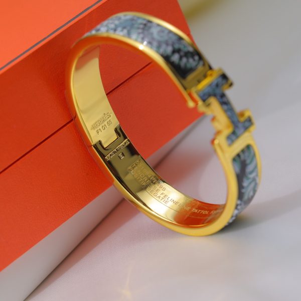 HE bracelet 7
