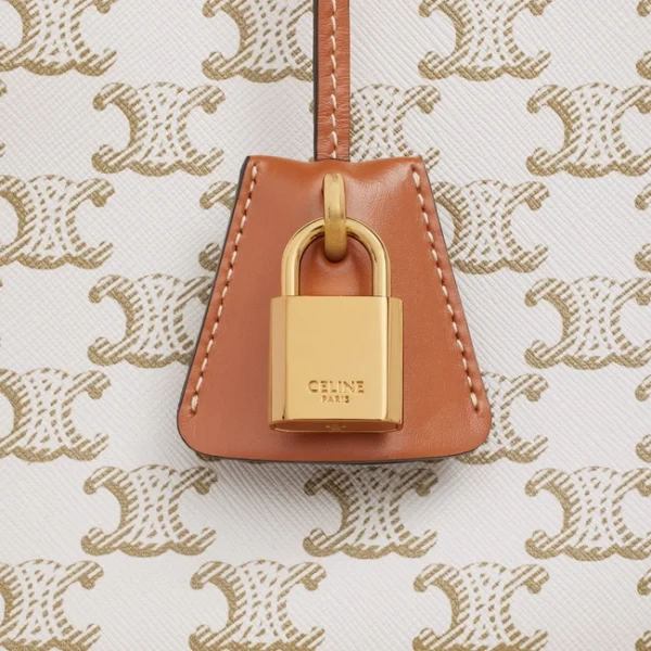 MINI HORIZONTAL CABAS IN TRIOMPHE CANVAS AND CALFSKIN WHITE - Immagine 4