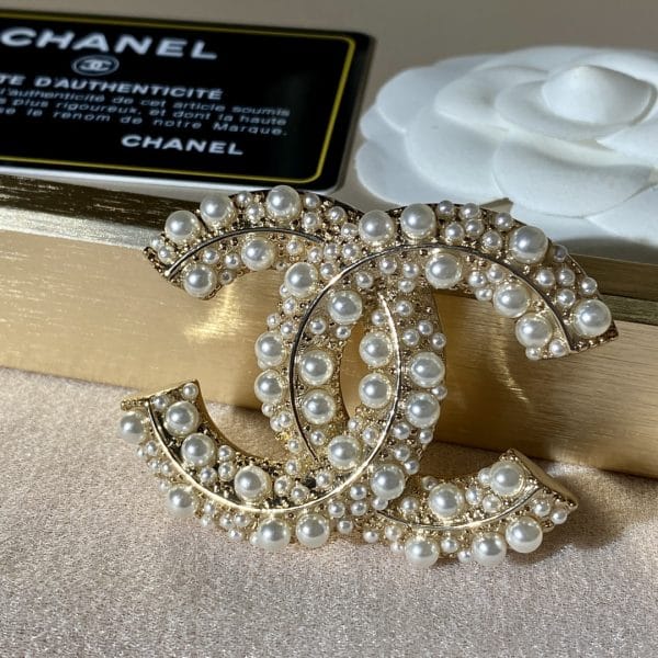 cc Brooch - Image 4
