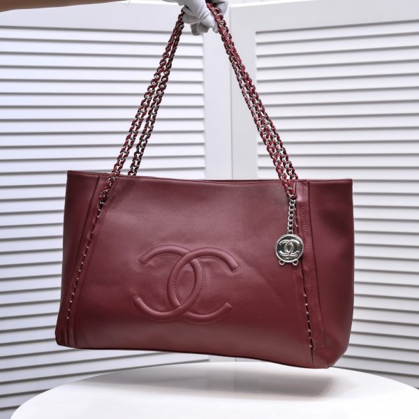 CC Soft Calfskin Shopping Bag Top Handle red/white - Bild 3