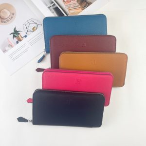 H Silk'in empson-Barenia leather wallet size : 20x11.5x1.5 cm