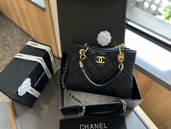 Cc new arrival vintage tote bag caviar leather size: 27cm - Immagine 12