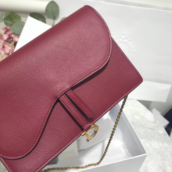 D Bordeaux Calskin Saddle Chain Clutch - Bild 5