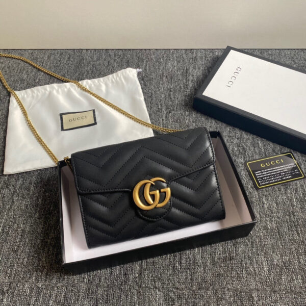 GC432 GG Marmont matelassé mini bag / 8"W x 5"H x 2.5"D - Immagine 6