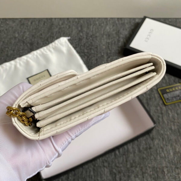GC431 GG Marmont matelassé mini bag / 8"W x 5"H x 2.5"D - Immagine 5