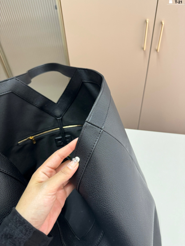 Y new arrival tote bag size: 37.22.34 cm - Immagine 9