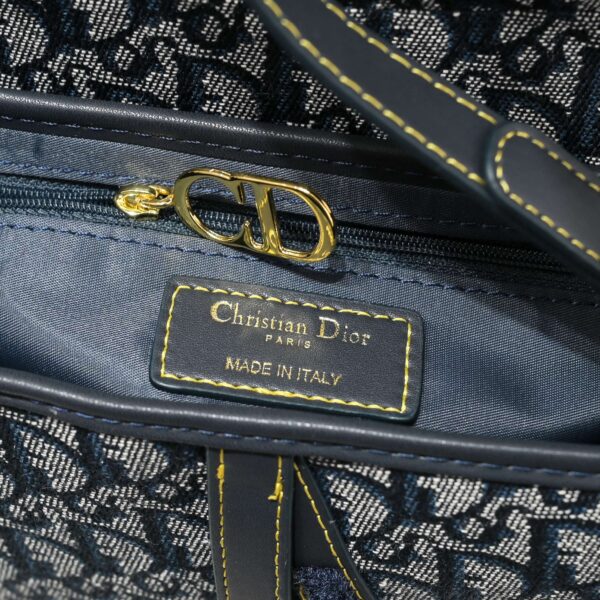 D saddle Be a classic with classics size: 25.5 x 20 x 6.5 cm - Image 8