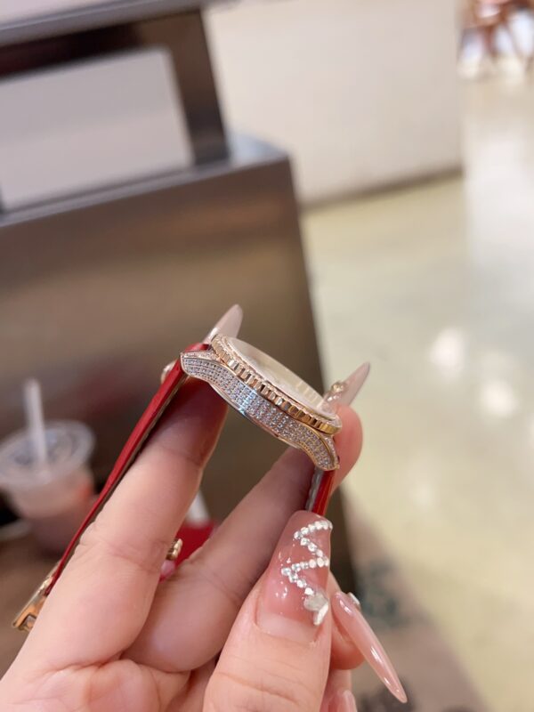 D VIII Montaigne new arrival women watch 33mm - Afbeelding 9