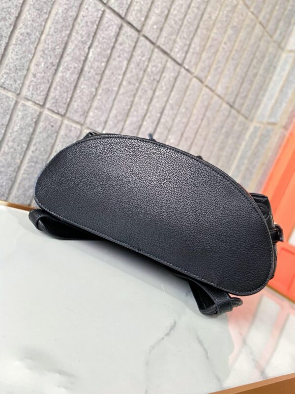 GG new arrival backpack bag size : 32 x 42 cm - Image 15