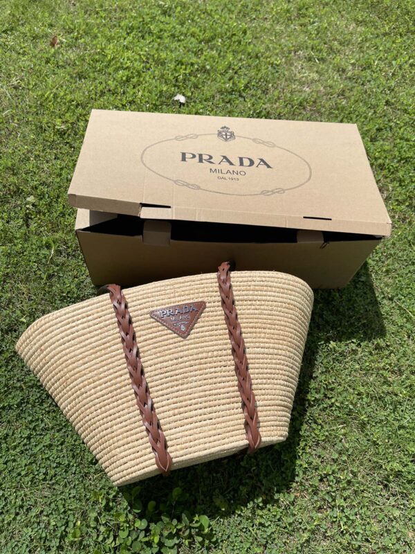 Pra new arrival tote bag size : 50*18*26 cm top quality ~ - Bild 2