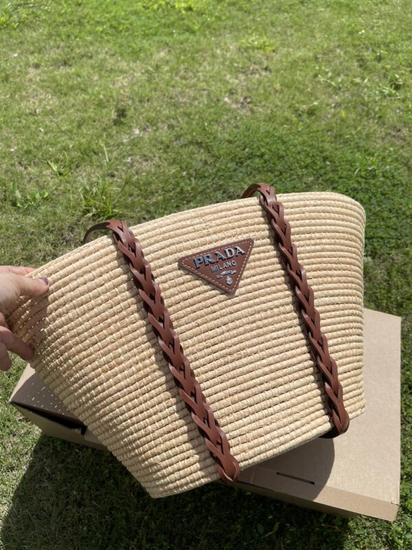 Pra new arrival tote bag size : 50*18*26 cm top quality ~ - Bild 10