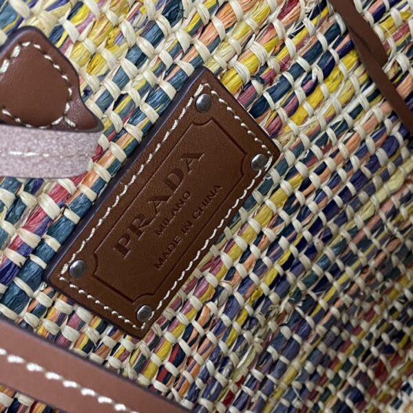 Pra new arrival tote bag size : 50*18*26 cm top quality ~ - Bild 12