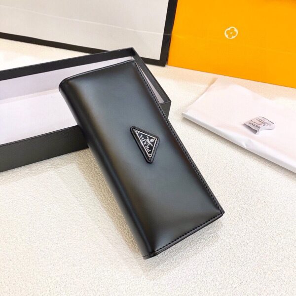 Pra new arrival wallets size: 19x10 cm