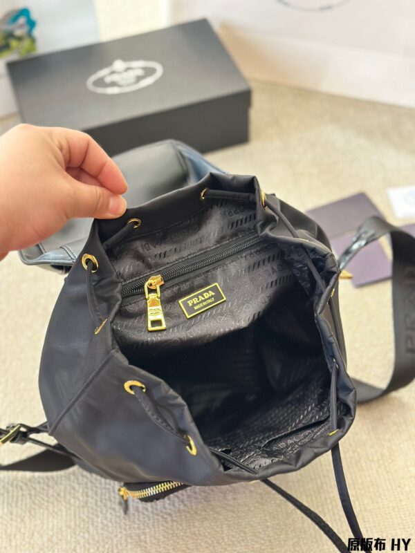Pra new arrival backpack size : 27 * 26 cm - Image 5