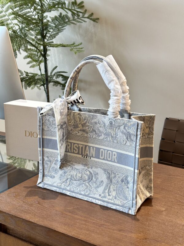 D new arrival tote bag — изображение 3
