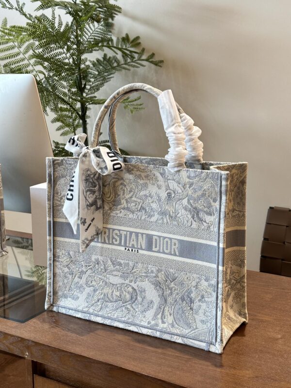D new arrival tote bag — изображение 6