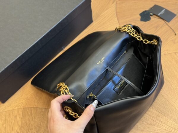 Y Leather Shoulder Bag - Bild 13