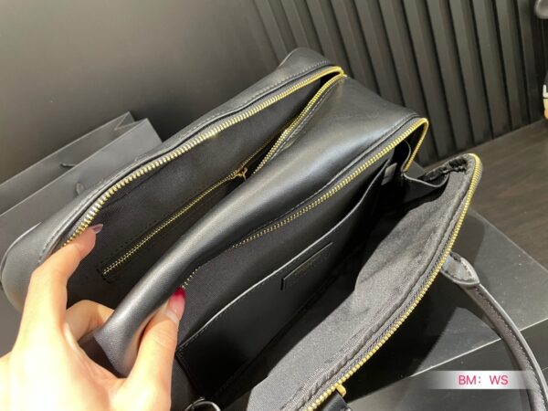 Y new arrival travel bag size: 30*17 cm - Image 11