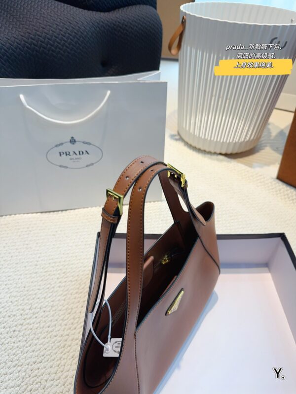 Pra new arrival hobo bag size: 27*7*19cm - Billede 10