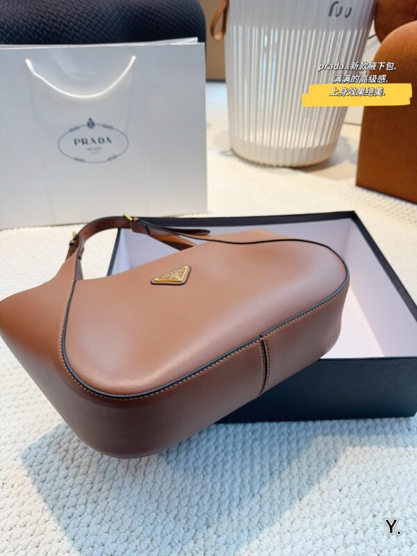 Pra new arrival hobo bag size: 27*7*19cm - Billede 6