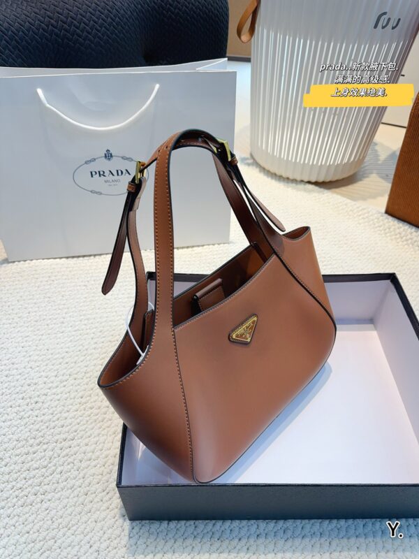 Pra new arrival hobo bag size: 27*7*19cm - Billede 11