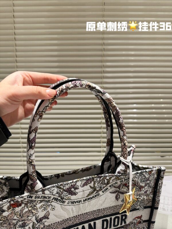 D book tote new arrival bag - Billede 4