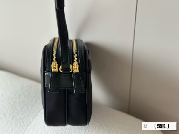 Prada odette new arrival camera bag size: 21 * 16cm - Immagine 3