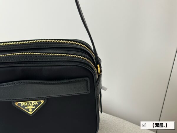 Prada odette new arrival camera bag size: 21 * 16cm - Immagine 4