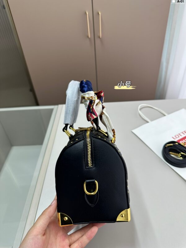 Y new arrival boston bag size: 20×13 cm - Image 2