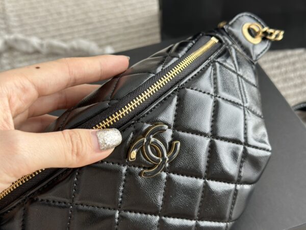 CC new arrival bumbag  crossbody bag size: 23*13 cm - Image 6