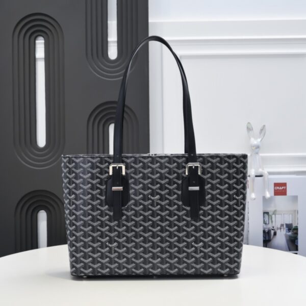 Goy new arrival tote bag size: 35.5*24.5*10cm