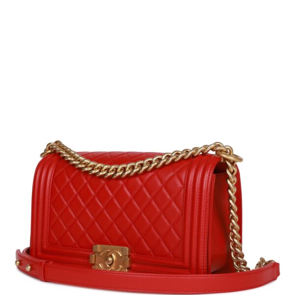 CC Medium Boy Bag Red Lambskin Antique Gold Hardware - Immagine 4