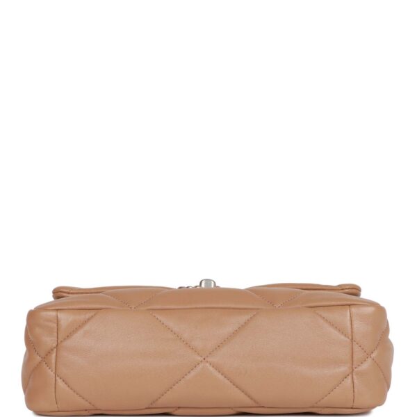 CC Medium 19 Flap Bag Beige Calfskin Mixed Hardware - Afbeelding 5