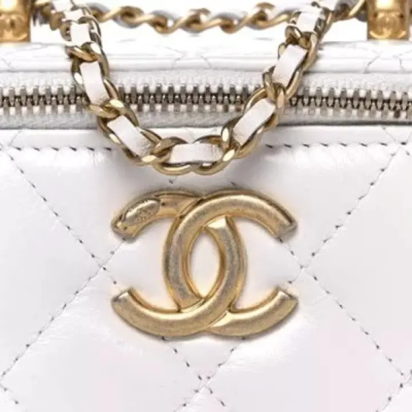 CC Calfskin Quilted Mini Perfect Fit Vanity Case With Chain White - Billede 5