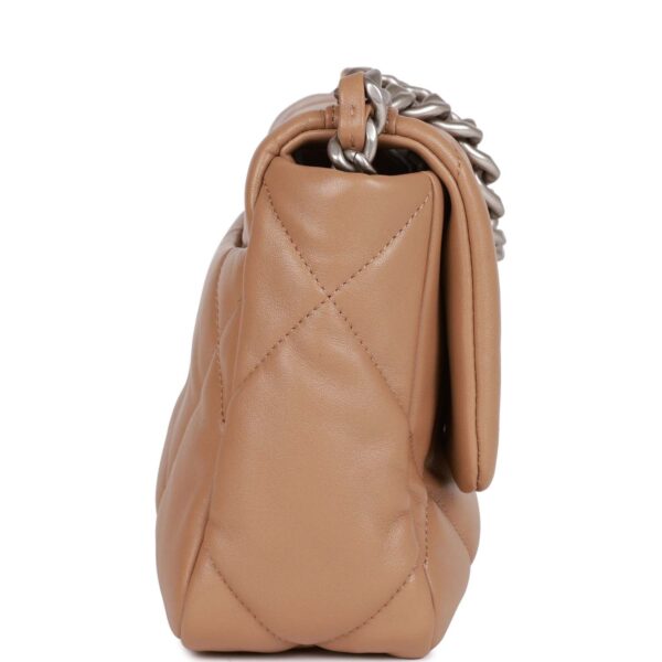 CC Medium 19 Flap Bag Beige Calfskin Mixed Hardware - Afbeelding 2