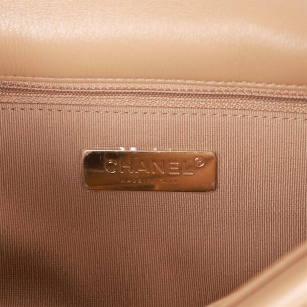 CC Medium 19 Flap Bag Beige Calfskin Mixed Hardware - Afbeelding 8