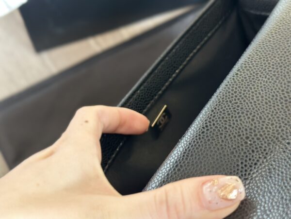CC  leboy20ss 25*15cm Caviar leather - Bild 7