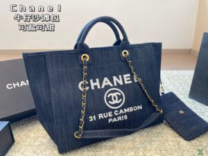 CC new arrival denime tote bag size:  37 * 31 cm