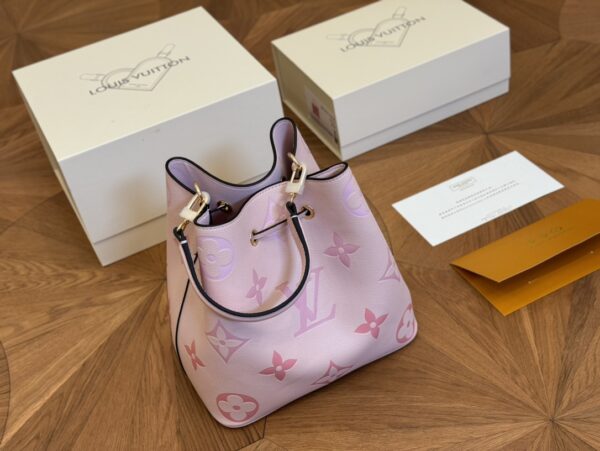 Louis new arrival bucket bag size: 26cm - Bild 5