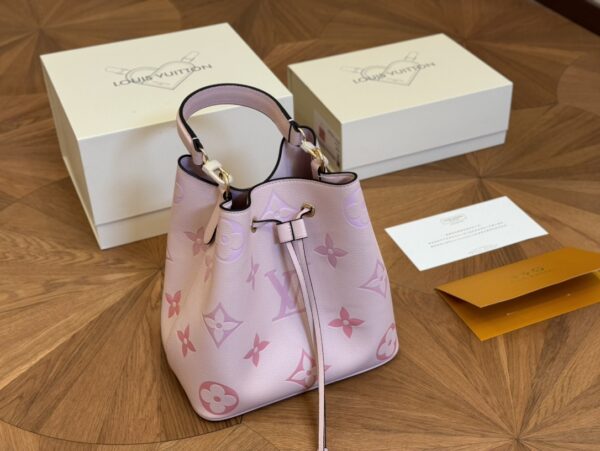 Louis new arrival bucket bag size: 26cm - Bild 8