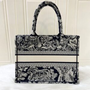 Dior Tote Bags